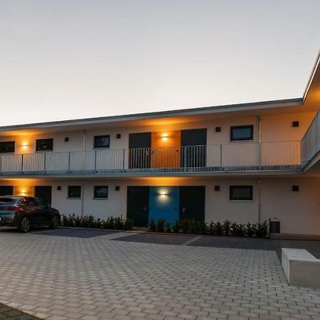 Апарт отель Boarding & House T24 Бад-Вурцах Экстерьер фото
